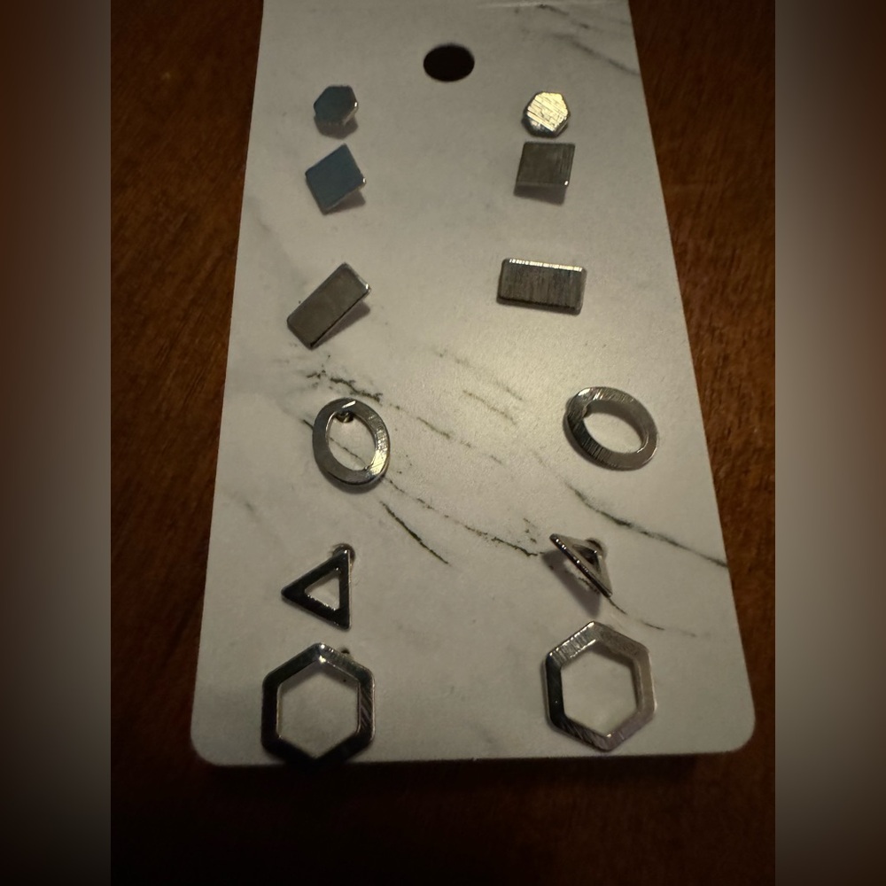 Earrings set